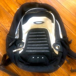 Oakley Backpack 20x17x6